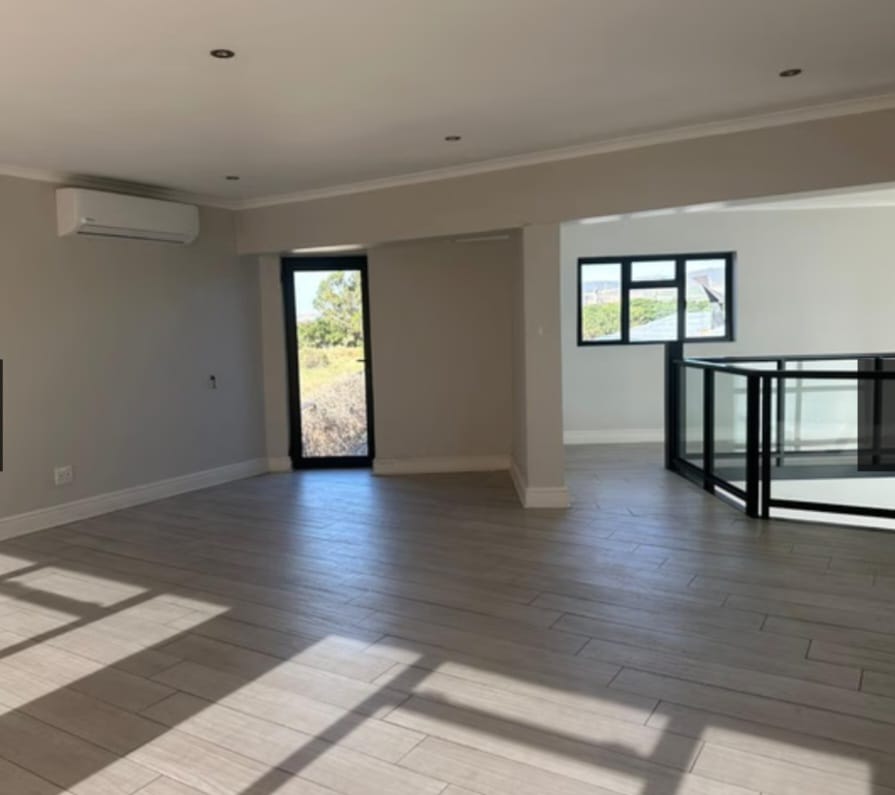To Let 4 Bedroom Property for Rent in Milnerton Ridge Western Cape